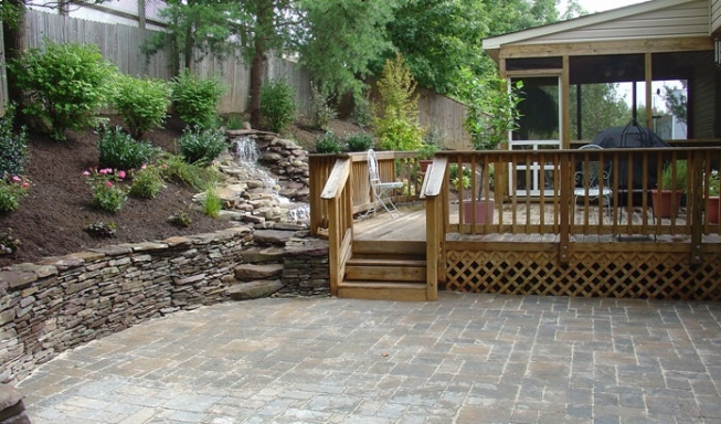 Outdoor Living & Hardscapes