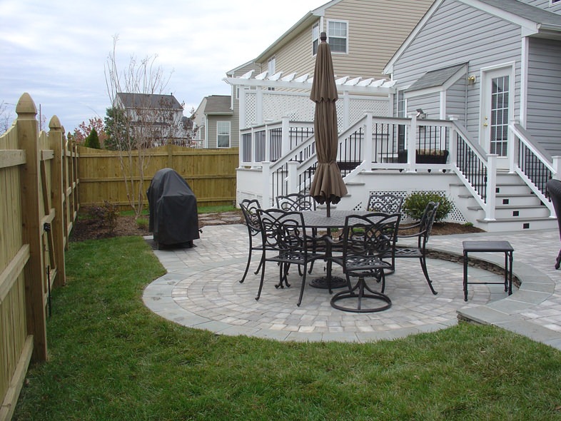 Outdoor Living & Hardscapes