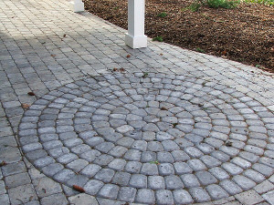 Outdoor Living & Hardscapes